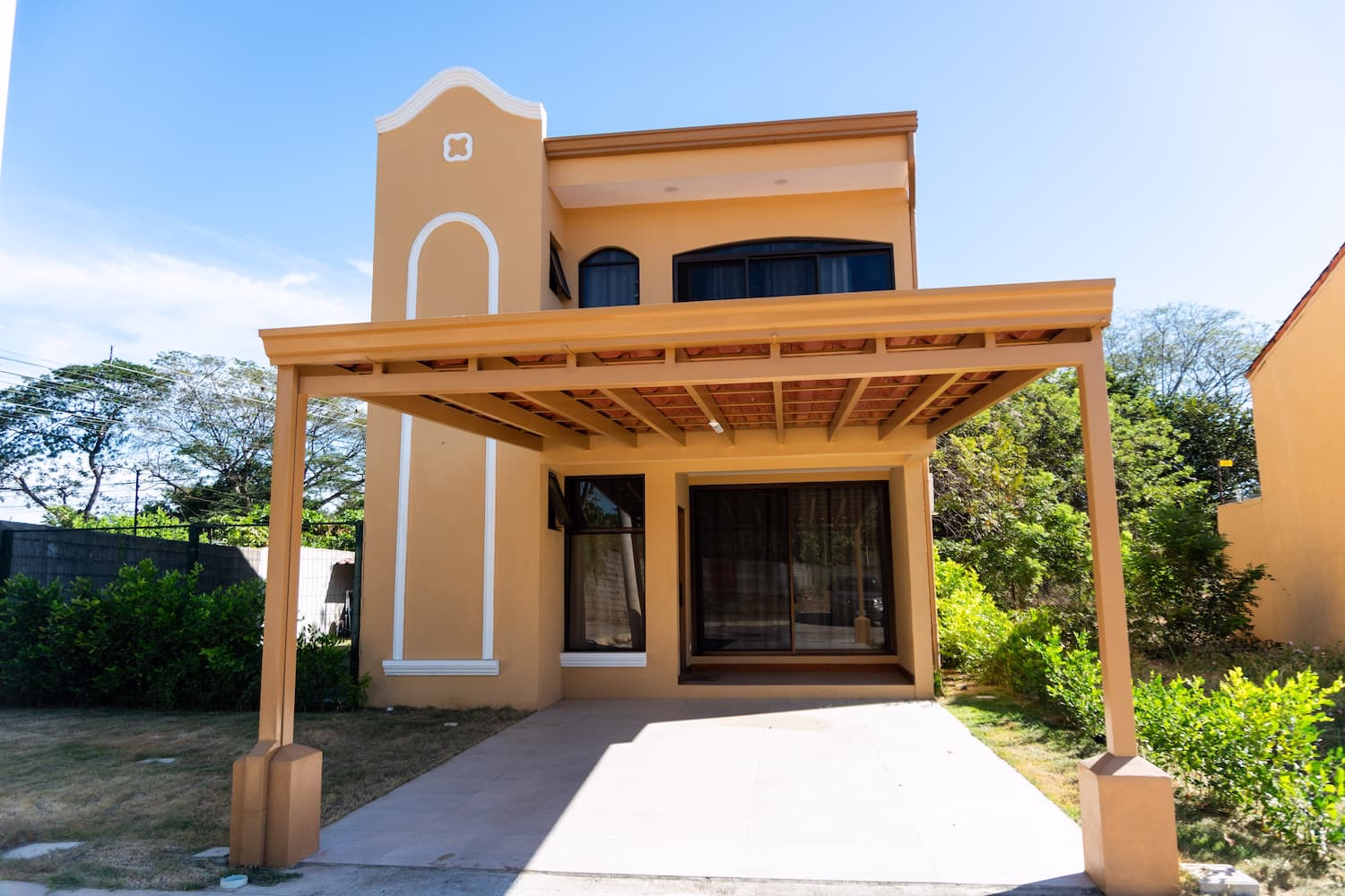 New Home with Private Garden in Prados del Río – Carrillo, Guanacaste